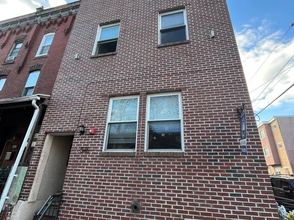 516 N 34th St, Philadelphia, PA 19104