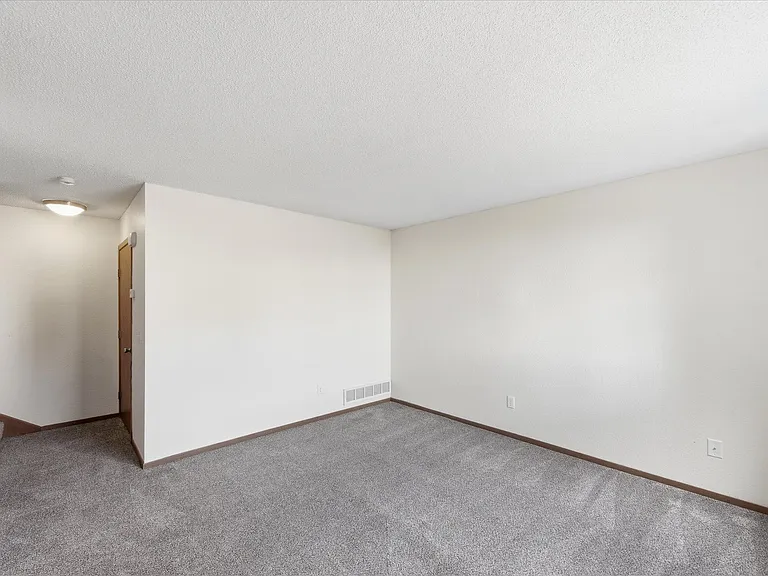 East Gate Estates — Photo 18