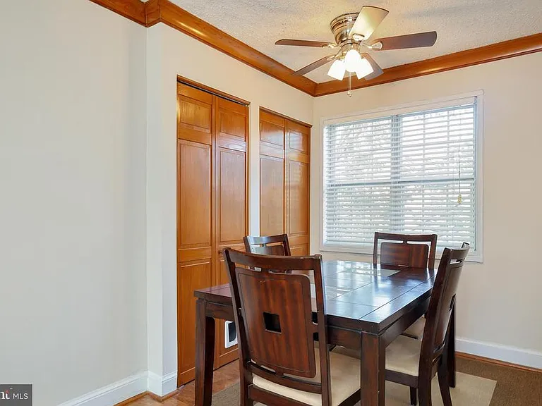1612 W Abingdon Dr — Photo 11