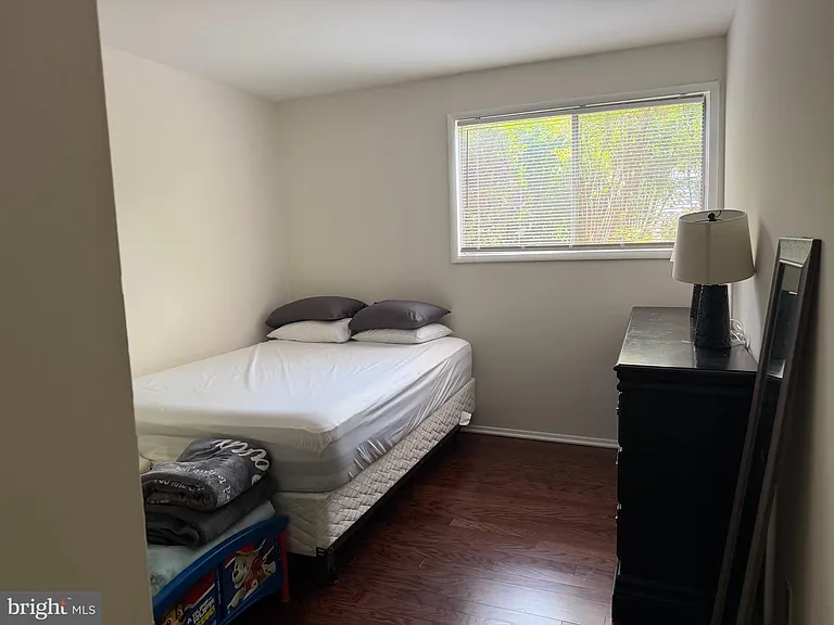 7260 Donnell Pl — Photo 2