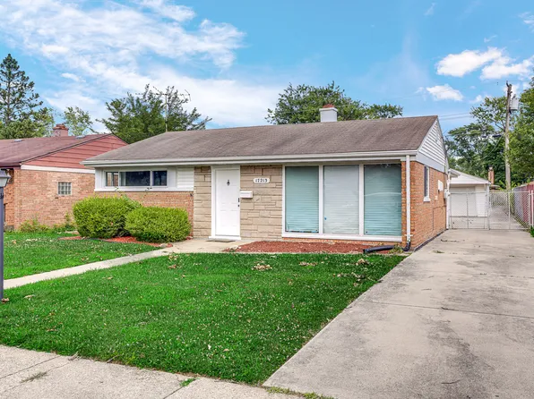 17213 Chicago Ave, Lansing, IL 60438
