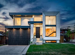 16 Deevale Rd, Toronto, ON M3M1Z3