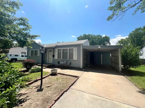 2435 S Bennett Ave, Wichita, KS 67217
