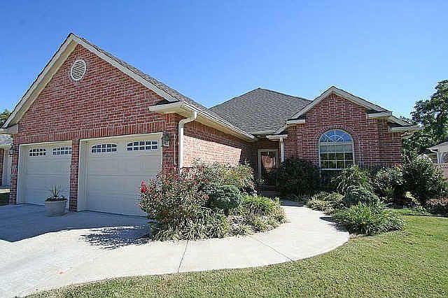 1st image of 1410 Quail Valley Dr