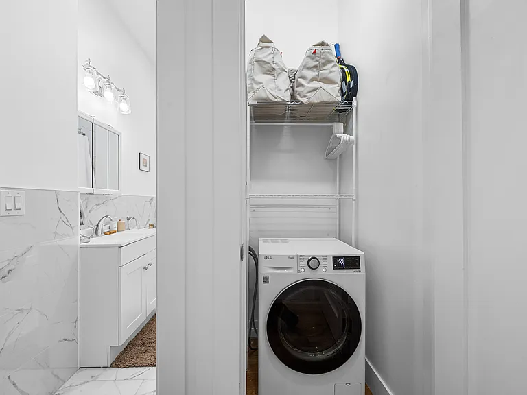 546 Hudson St #3 — Photo 7