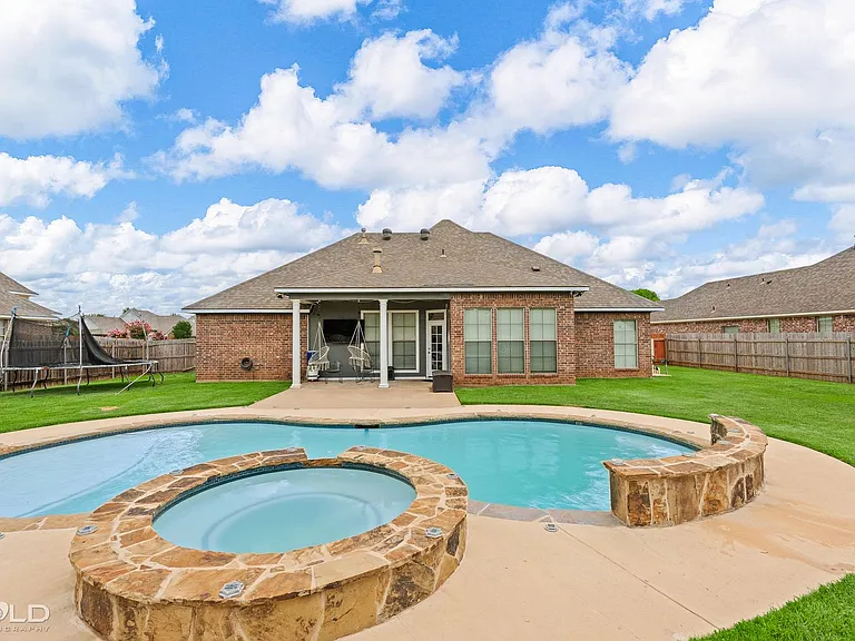 410 Half Moon Ln — Photo 8