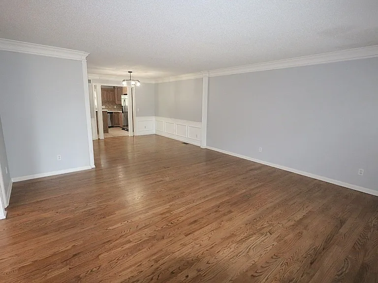 8231 Lake Terrace Dr — Photo 30