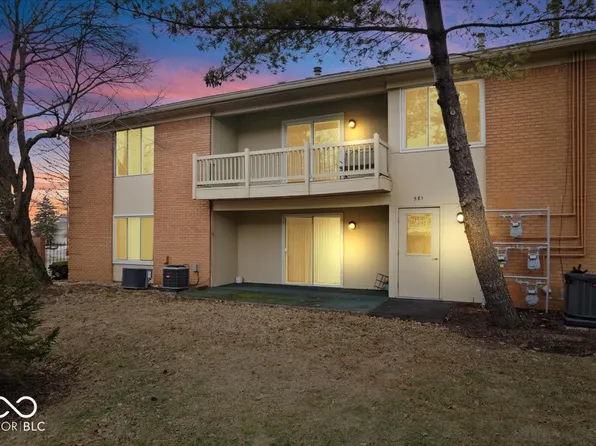 581 W Hunters Dr APT D, Carmel, IN 46032