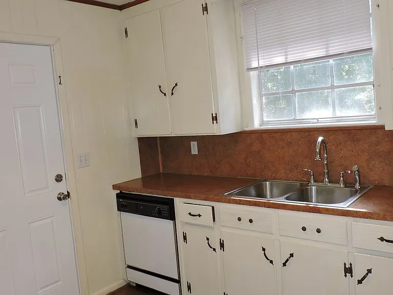 8220 Excelsior Dr — Photo 11