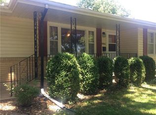 9904 E 77th St, Raytown, MO 64138