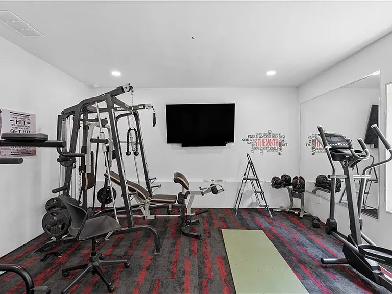 4470 Skylark Ln — Photo 29