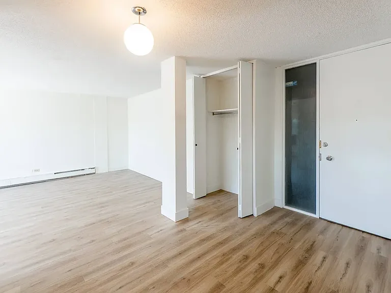 815 50th Ave SW — Photo 61