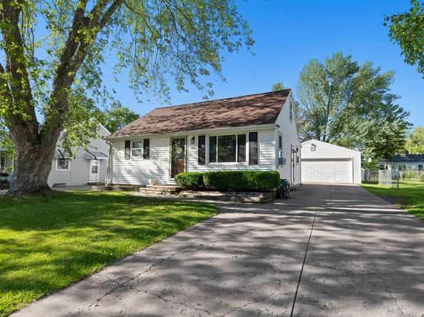 1587 Amy St, Green Bay, WI 54302