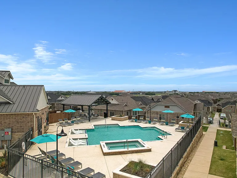 Avilla Grove — Photo 11