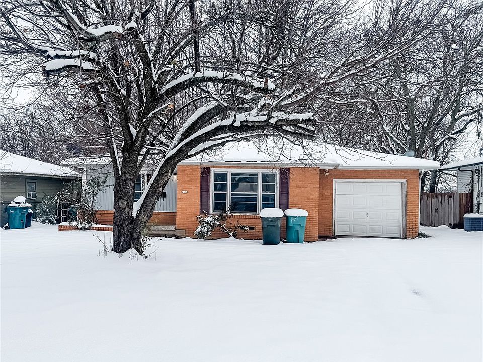 1st image of 416 N McKown Ave