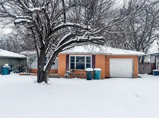 416 N McKown Ave, Sherman, TX 75092