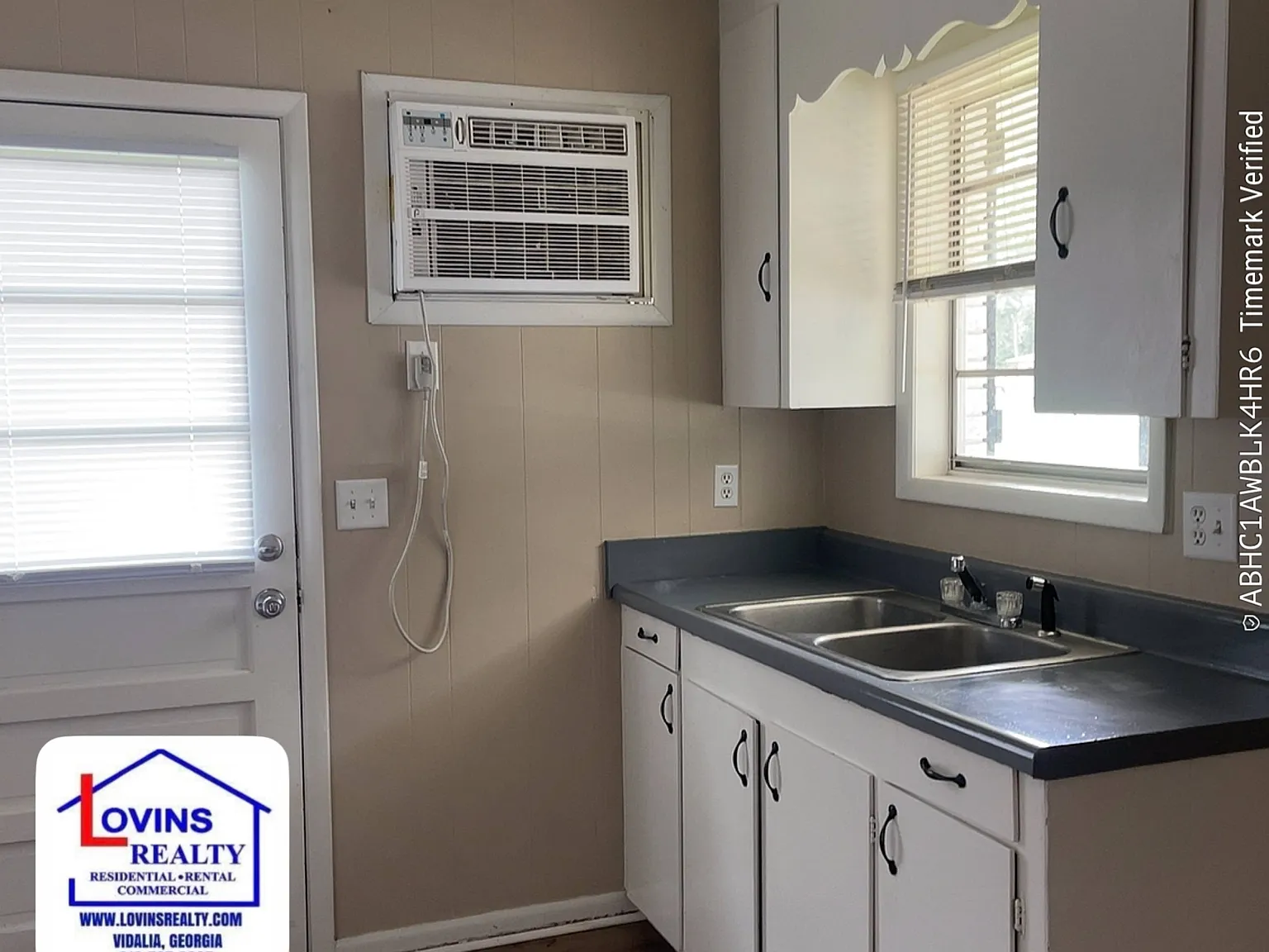 Hart - 204- 206 Nita Dr. - 206 B — Photo 3