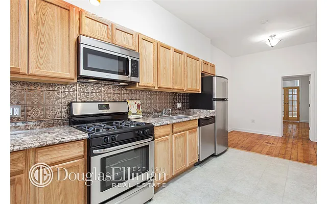 Rented by Douglas Elliman | media 26