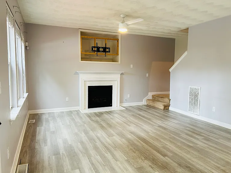 3412 Sale Dr — Photo 13