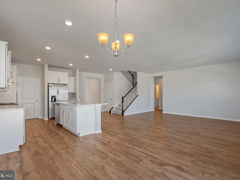 5713 Haller Pl — Photo 11