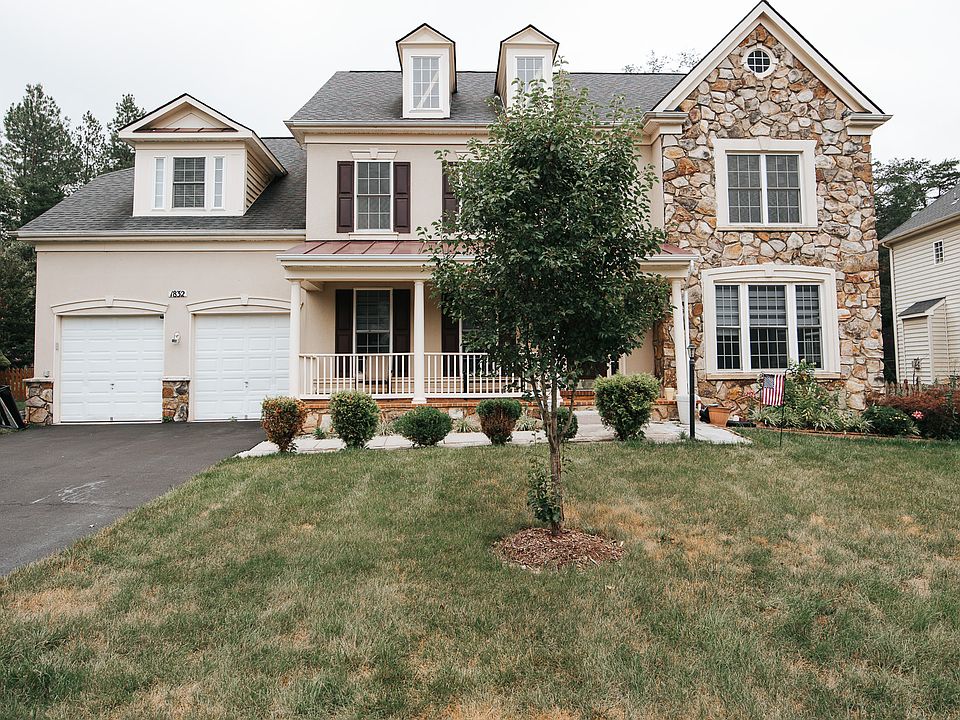 1st image of 1832 Woods Edge Dr NE