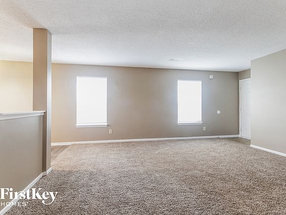 3rd image of 1861 Southernwood Ln