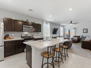 53 Tome Vista Dr, Los Lunas, NM 87031