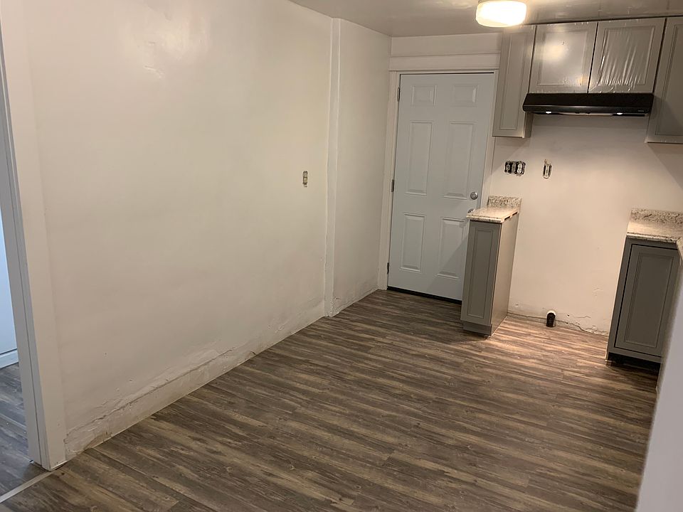 1st image of 4021 Woodcliffe Ave