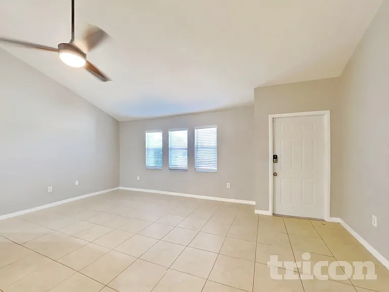 23120 Donalda Ave — Photo 3