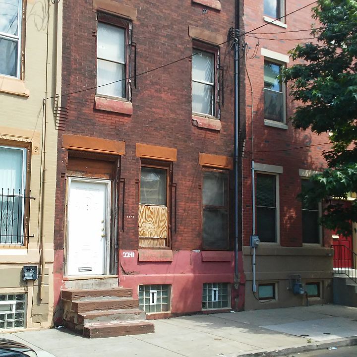 2nd image of 2241 N 15th St