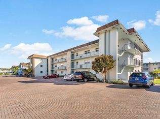 124 Shore Ct APT 303, North Palm Beach, FL 33408