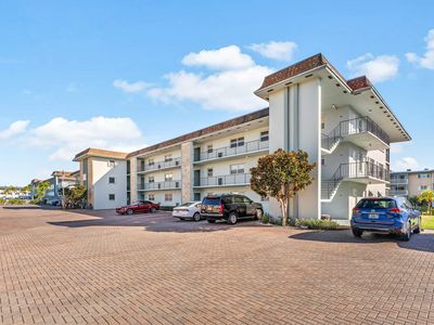 124 Shore Court #303, North Palm Beach, FL, 33408
