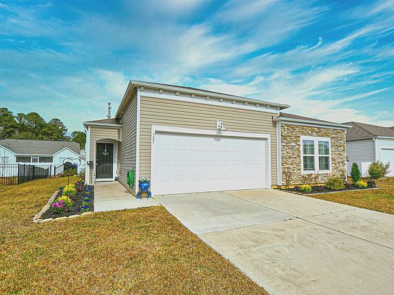 2nd image of 321 Hidden Cove Dr.