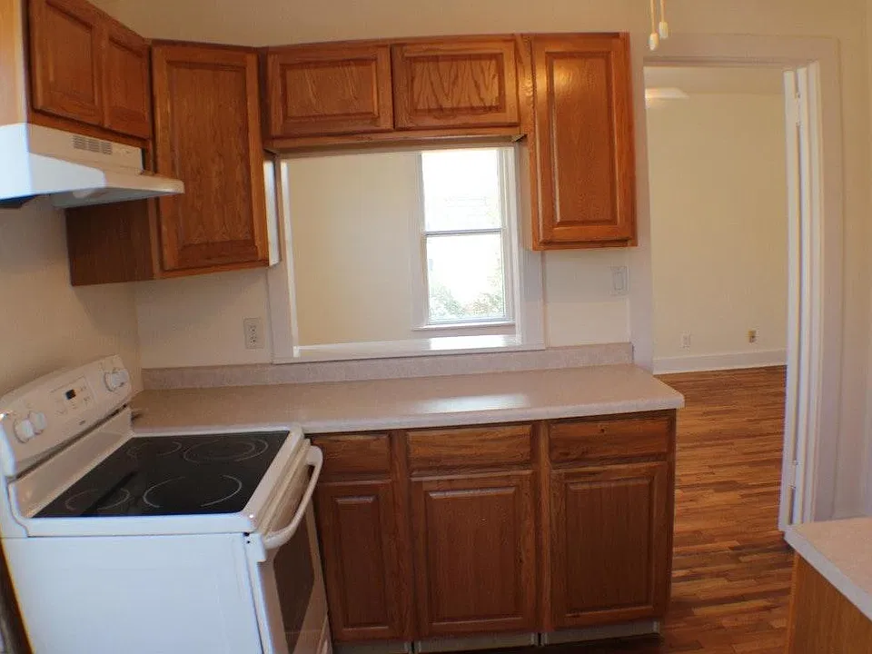 607 W University Ave #3