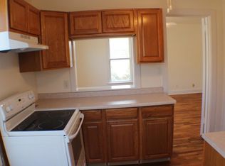 607 W University Ave APT 3, Champaign, IL