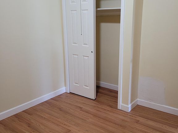 3rd image of 5951 54th St Floor 2