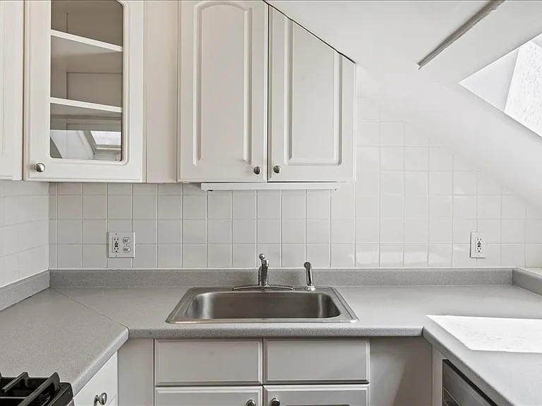 619 Tremont St #4 — Photo 12