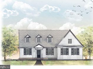 4560 Old Saucon Rd, Bethlehem, PA 18015