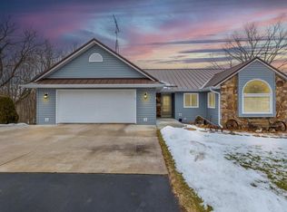 W1374 McArthur Rd, Theresa, WI 53091