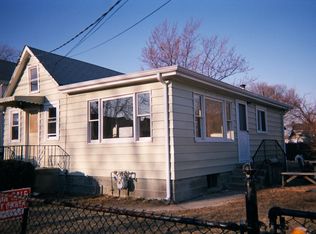 37 Navesink Ave, Middletown, NJ 07748