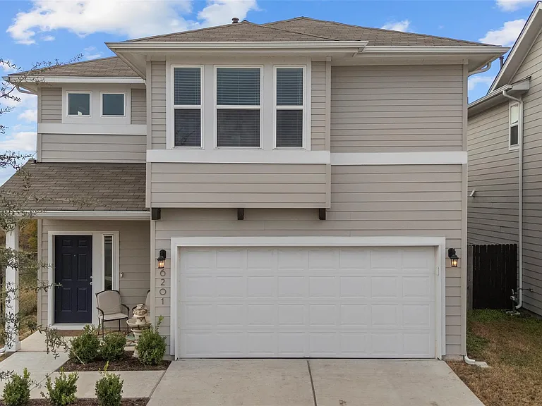 6201 Pine Leaf Trl — Photo 2
