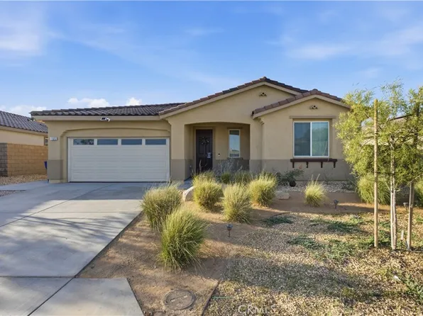 11852 Bobcat Hills Ln, Victorville, CA 92392