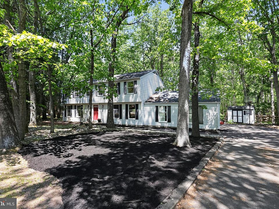 1st image of 566 Fairview Rd