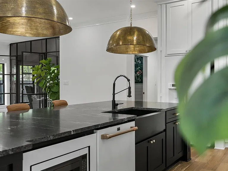 3501 W Tacon St — Photo 42