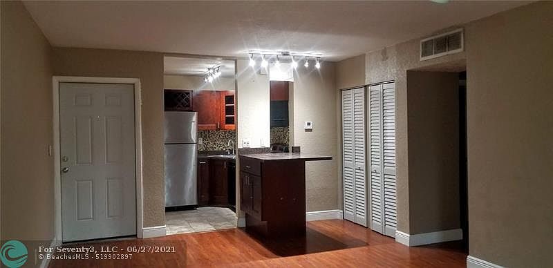 1st image of 151 SE 6th Ave APT 10