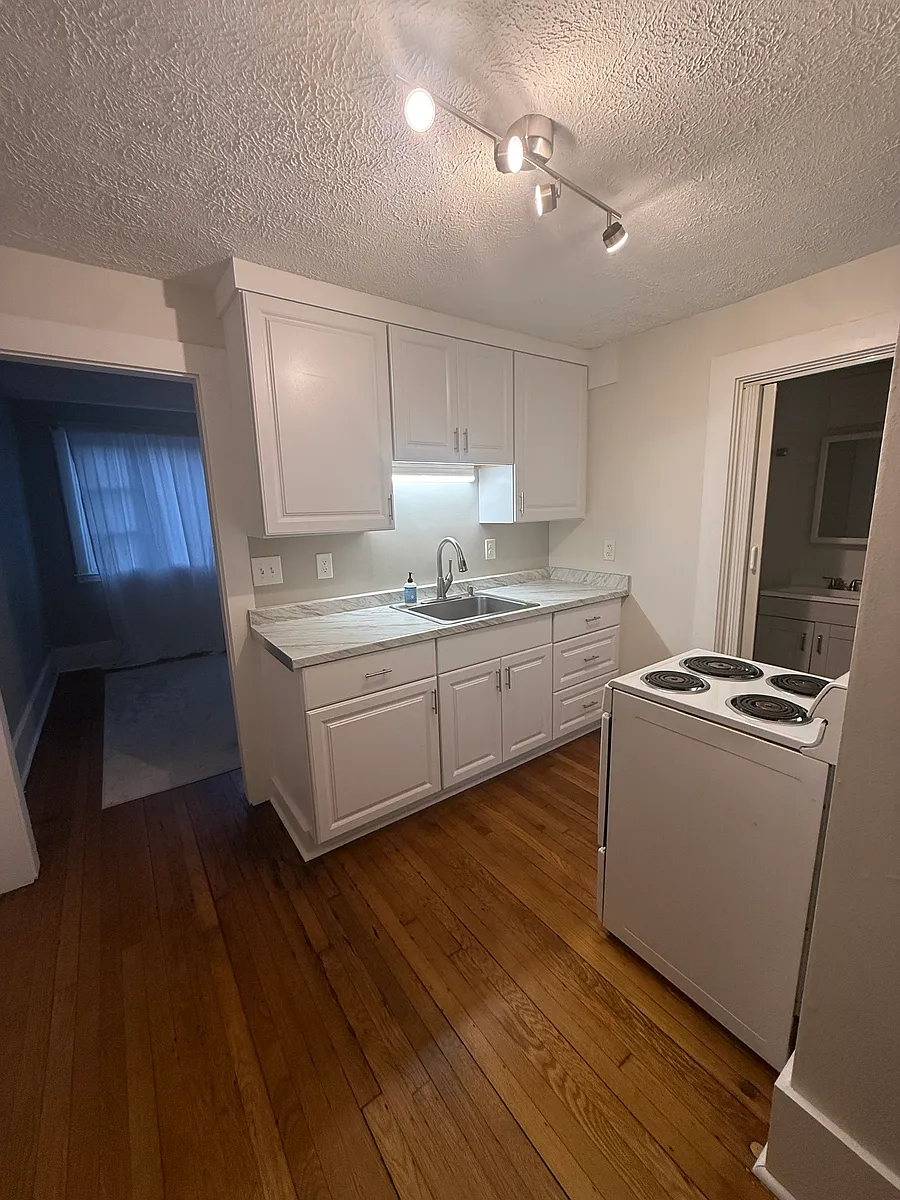 Building Photo - 59 Washington St #1