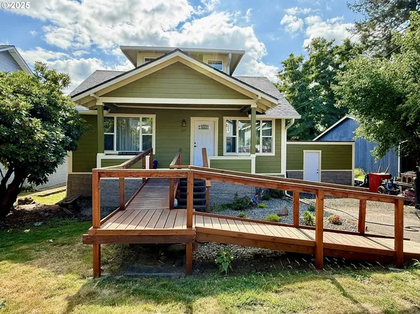 275 N 4th St, Saint Helens, OR 97051