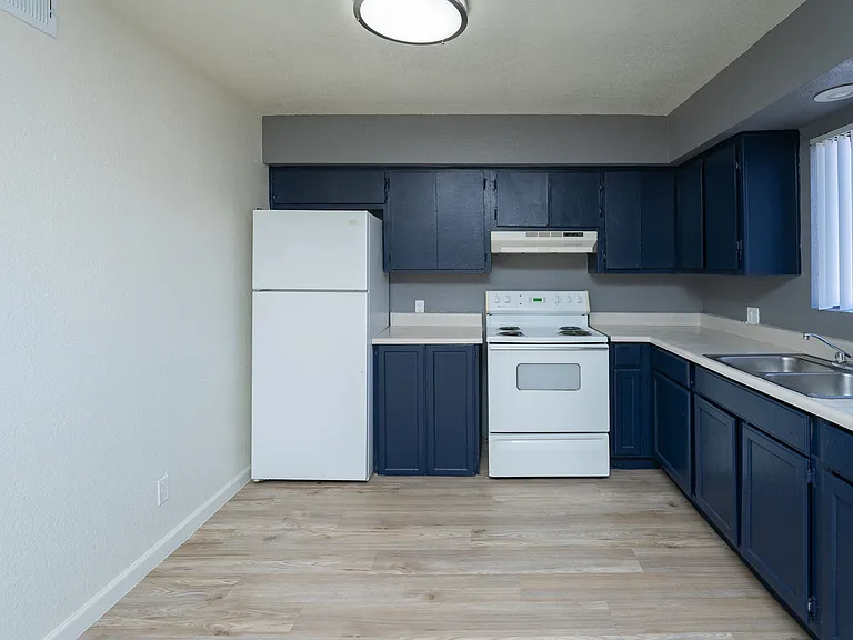 Vista Del Prado Apartments — Photo 4