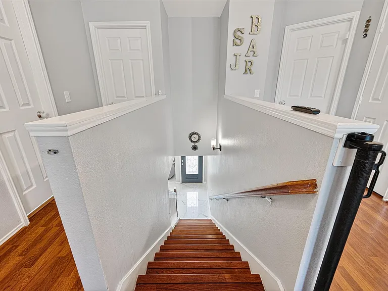 21202 Barker Canyon Ln — Photo 27