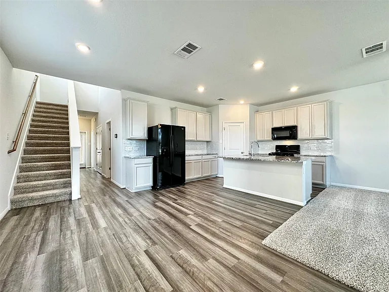 5701 Pleasanton Pkwy — Photo 10